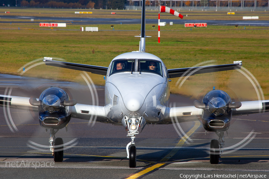 SkyWork Airlines Beech C90GTx King Air (HB-GTX) | Photo 418313