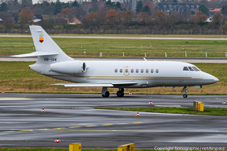 Starjet Establishment for Aviation Dassault Falcon 2000 (HB-IAW) | Photo 481756