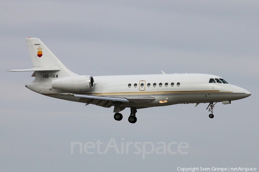 Starjet Establishment for Aviation Dassault Falcon 2000 (HB-IAW) | Photo 25274