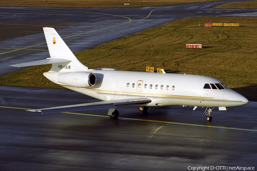 Starjet Establishment for Aviation Dassault Falcon 2000 (HB-IAW) | Photo 287098