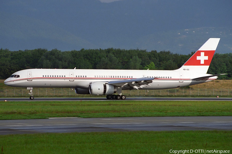 PrivatAir Boeing 757-23A (HB-IEE) | Photo 156104