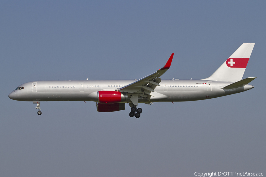 PrivatAir Boeing 757-23A (HB-IEE) | Photo 369933