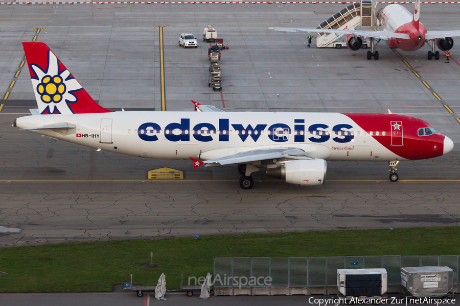 Edelweiss Air Airbus A320-214 (HB-IHY) | Photo 119071