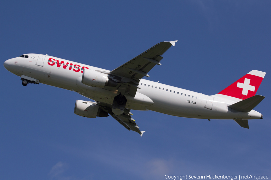Swiss International Airlines Airbus A320-214 (HB-IJB) | Photo 185782