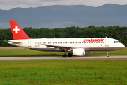 Swissair Airbus A320-214 (HB-IJC) at  Geneva - International, Switzerland