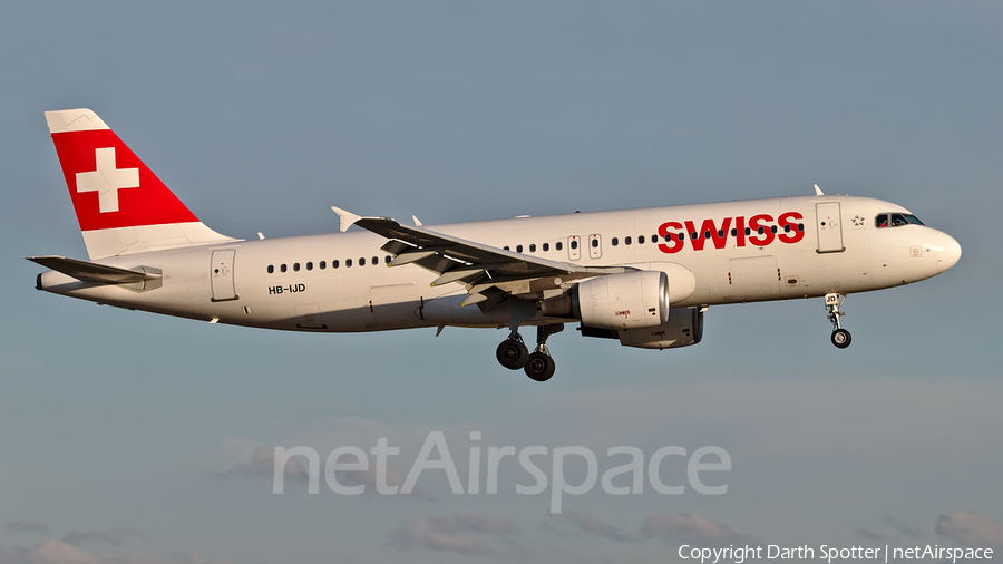 Swiss International Airlines Airbus A320-214 (HB-IJD) | Photo 261995