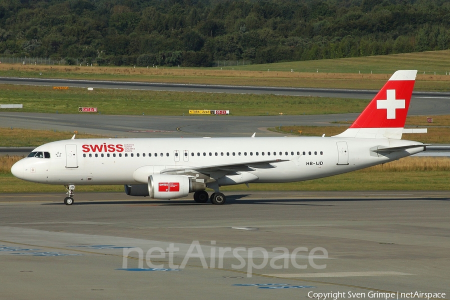Swiss International Airlines Airbus A320-214 (HB-IJD) | Photo 17740