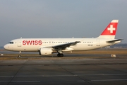 Swiss International Airlines Airbus A320-214 (HB-IJD) at  Hamburg - Fuhlsbuettel (Helmut Schmidt), Germany