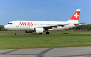 Swiss International Airlines Airbus A320-214 (HB-IJD) at  Hamburg - Fuhlsbuettel (Helmut Schmidt), Germany