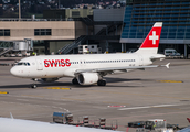 Swiss International Airlines Airbus A320-214 (HB-IJD) at  Zurich - Kloten, Switzerland