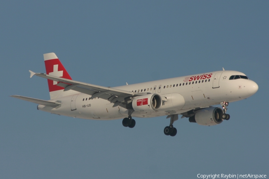 Swiss International Airlines Airbus A320-214 (HB-IJD) | Photo 563375