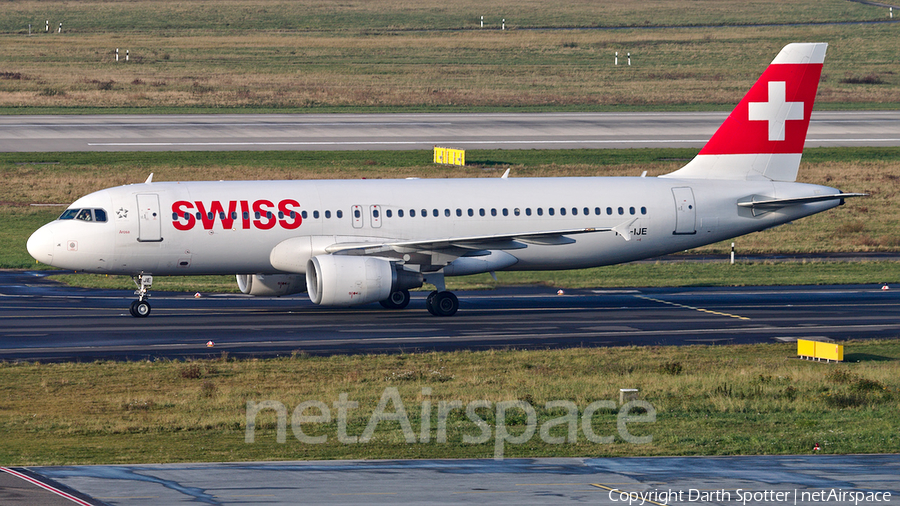 Swiss International Airlines Airbus A320-214 (HB-IJE) | Photo 213517