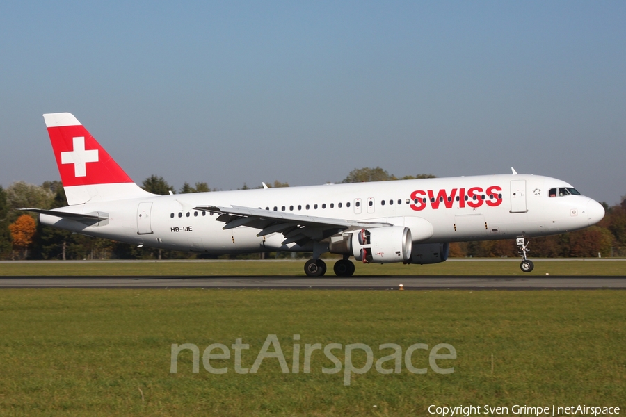 Swiss International Airlines Airbus A320-214 (HB-IJE) | Photo 435122