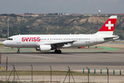 Swiss International Airlines Airbus A320-214 (HB-IJE) at  Madrid - Barajas, Spain