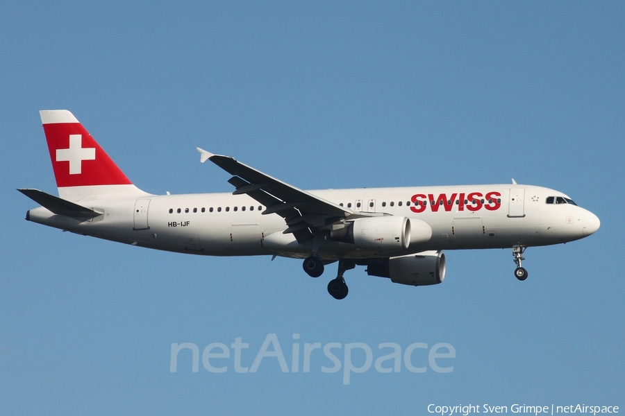 Swiss International Airlines Airbus A320-214 (HB-IJF) | Photo 437862