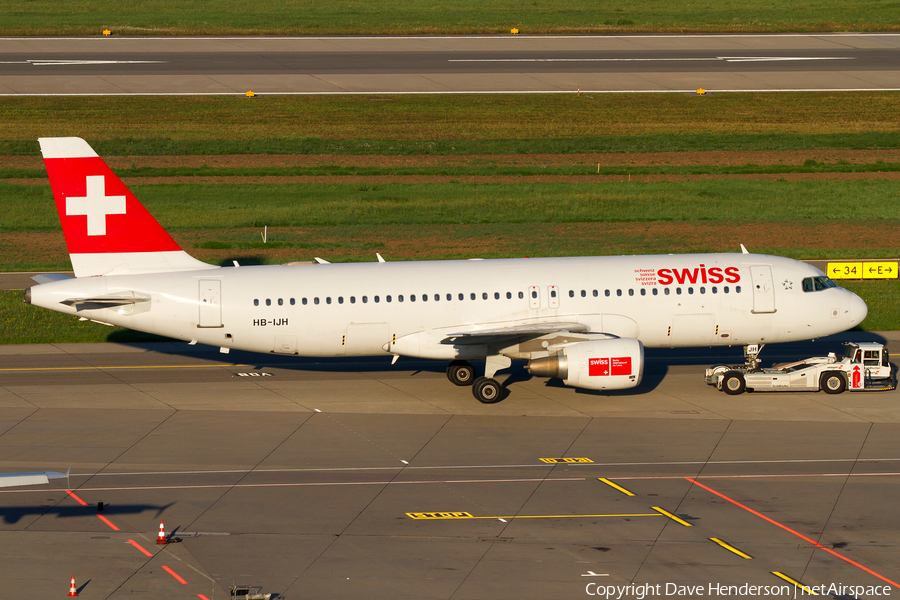 Swiss International Airlines Airbus A320-214 (HB-IJH) | Photo 11164