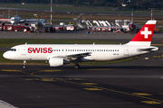 Swiss International Airlines Airbus A320-214 (HB-IJI) at  Hamburg - Fuhlsbuettel (Helmut Schmidt), Germany