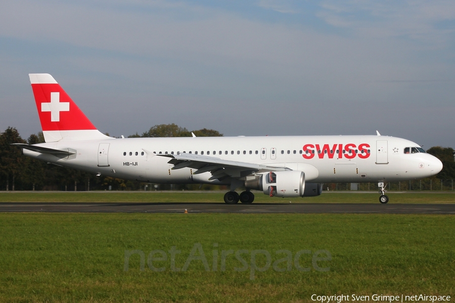 Swiss International Airlines Airbus A320-214 (HB-IJI) | Photo 534013