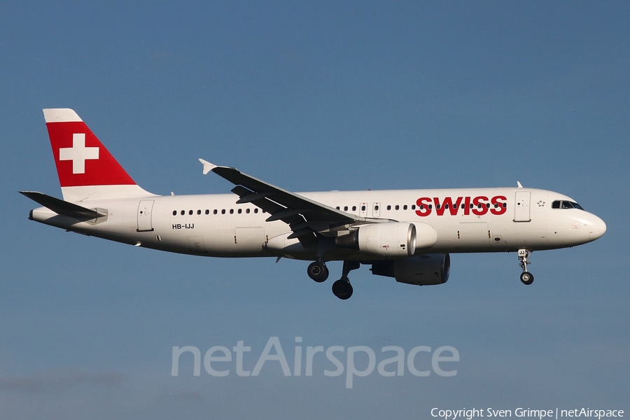 Swiss International Airlines Airbus A320-214 (HB-IJJ) | Photo 248057