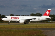 Swiss International Airlines Airbus A320-214 (HB-IJJ) at  Hamburg - Fuhlsbuettel (Helmut Schmidt), Germany