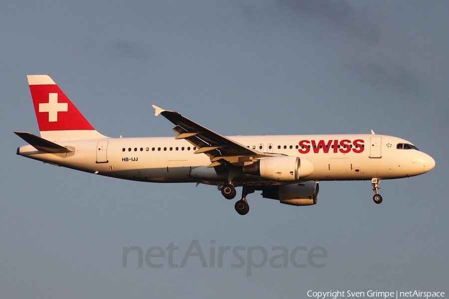 Swiss International Airlines Airbus A320-214 (HB-IJJ) | Photo 679922