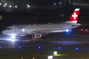 Swiss International Airlines Airbus A320-214 (HB-IJJ) at  Zurich - Kloten, Switzerland