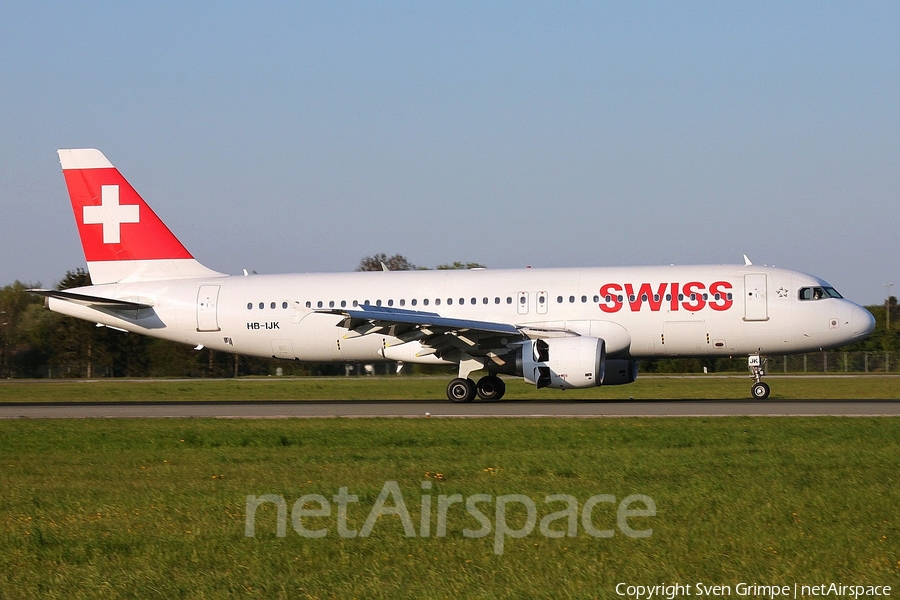 Swiss International Airlines Airbus A320-214 (HB-IJK) | Photo 107544