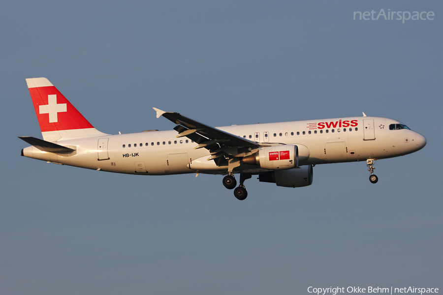 Swiss International Airlines Airbus A320-214 (HB-IJK) | Photo 52993