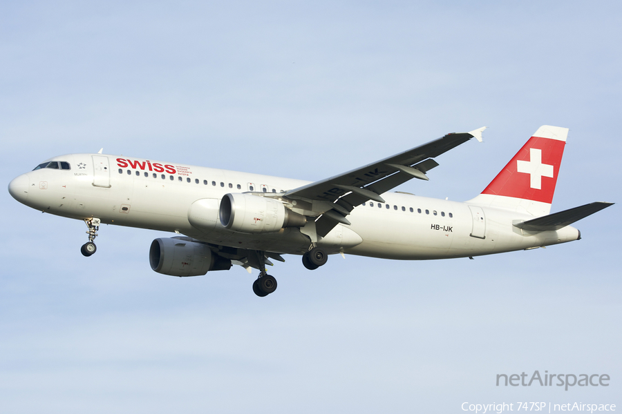 Swiss International Airlines Airbus A320-214 (HB-IJK) | Photo 41063