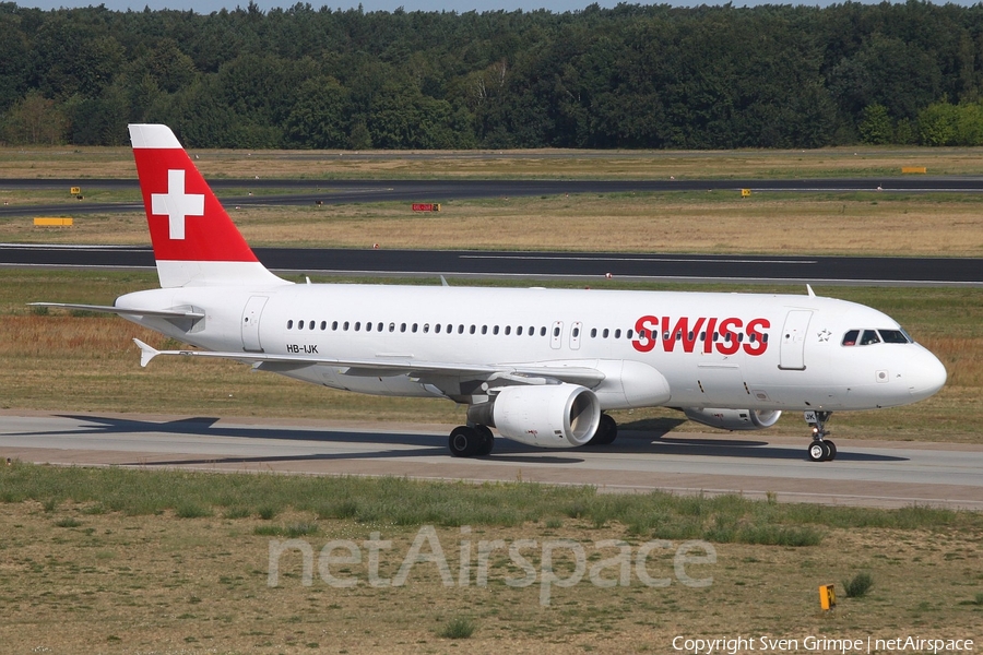Swiss International Airlines Airbus A320-214 (HB-IJK) | Photo 259347