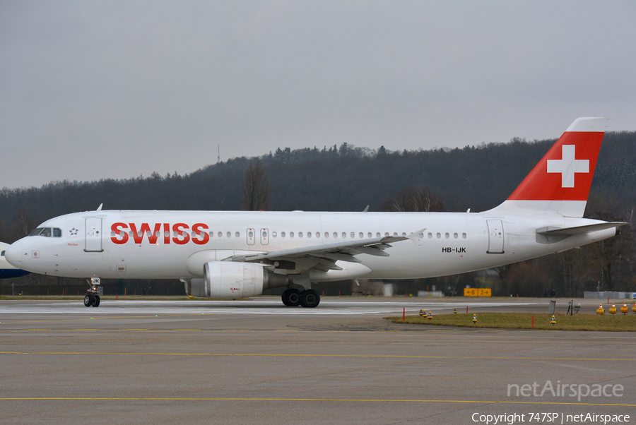 Swiss International Airlines Airbus A320-214 (HB-IJK) | Photo 66301
