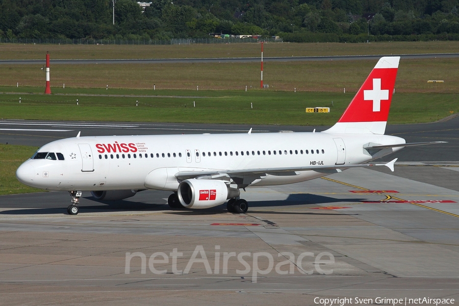 Swiss International Airlines Airbus A320-214 (HB-IJL) | Photo 37901