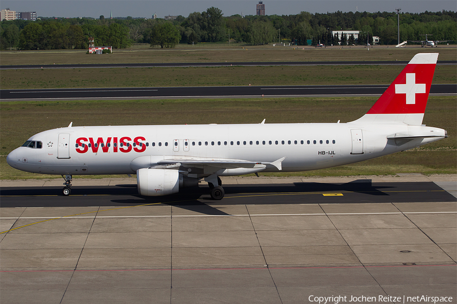 Swiss International Airlines Airbus A320-214 (HB-IJL) | Photo 108013
