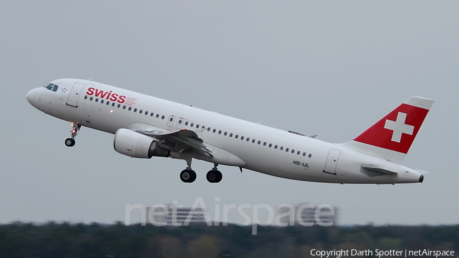 Swiss International Airlines Airbus A320-214 (HB-IJL) | Photo 209614