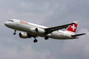 Swiss International Airlines Airbus A320-214 (HB-IJM) at  London - Heathrow, United Kingdom