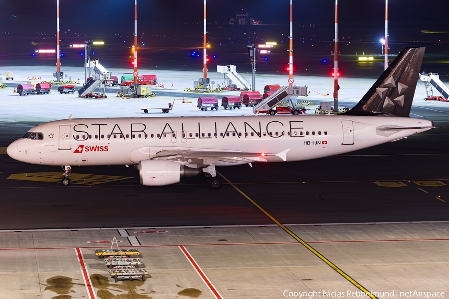 Swiss International Airlines Airbus A320-214 (HB-IJN) | Photo 657123