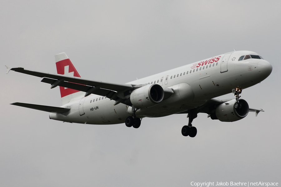 Swiss International Airlines Airbus A320-214 (HB-IJN) | Photo 141340