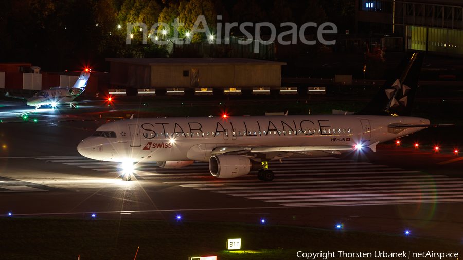 Swiss International Airlines Airbus A320-214 (HB-IJN) | Photo 284114