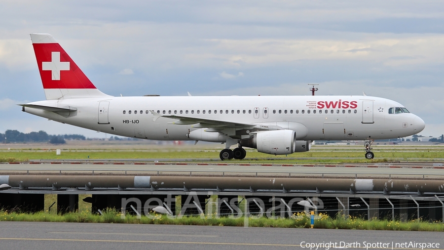 Swiss International Airlines Airbus A320-214 (HB-IJO) | Photo 221792