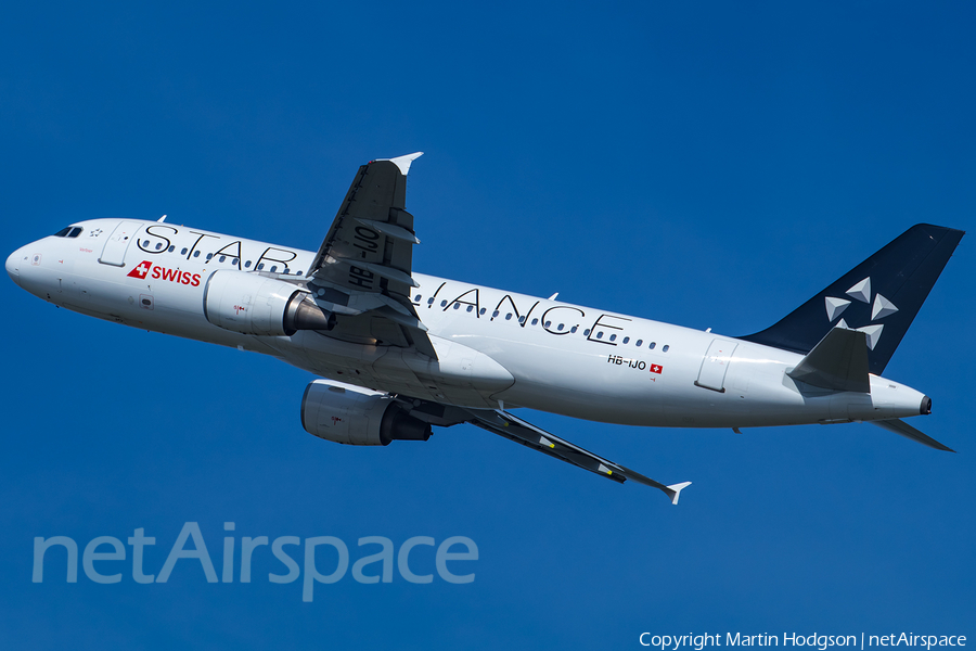 Swiss International Airlines Airbus A320-214 (HB-IJO) | Photo 238909