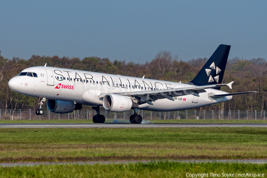 Swiss International Airlines Airbus A320-214 (HB-IJO) | Photo 106992