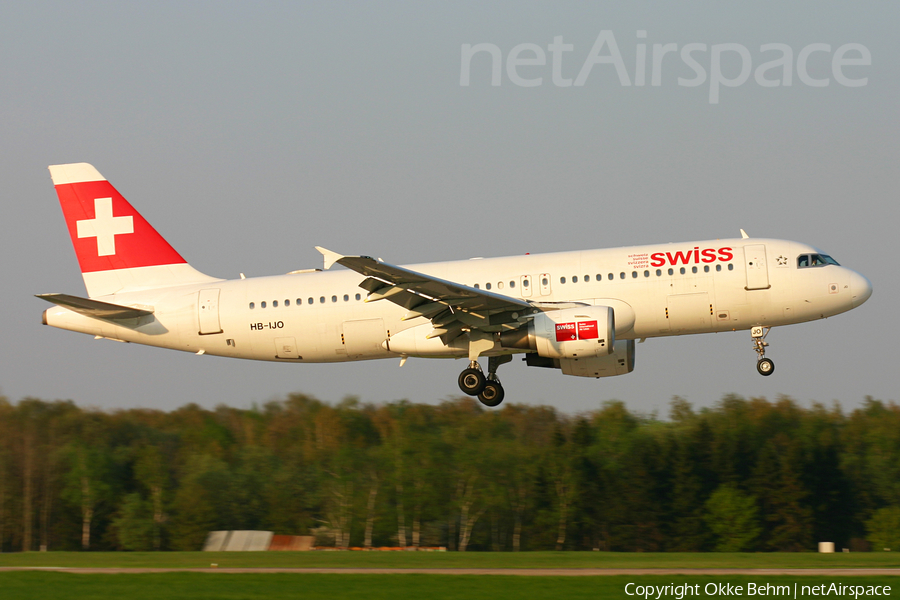 Swiss International Airlines Airbus A320-214 (HB-IJO) | Photo 71529