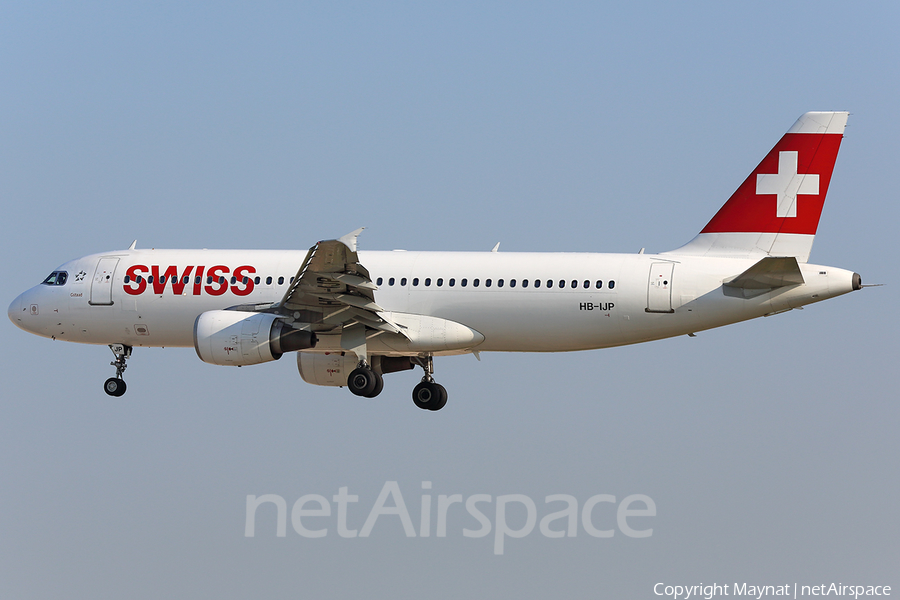 Swiss International Airlines Airbus A320-214 (HB-IJP) | Photo 413785
