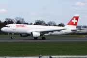 Swiss International Airlines Airbus A320-214 (HB-IJP) at  Hamburg - Fuhlsbuettel (Helmut Schmidt), Germany