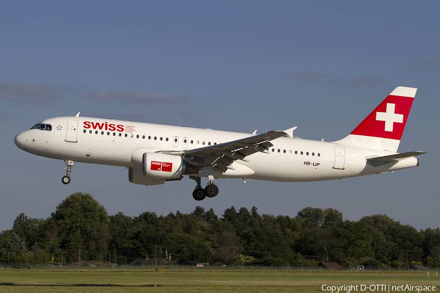 Swiss International Airlines Airbus A320-214 (HB-IJP) | Photo 293888