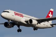 Swiss International Airlines Airbus A320-214 (HB-IJP) at  London - Heathrow, United Kingdom