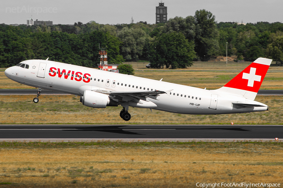 Swiss International Airlines Airbus A320-214 (HB-IJP) | Photo 148344