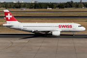 Swiss International Airlines Airbus A320-214 (HB-IJP) at  Berlin - Tegel, Germany