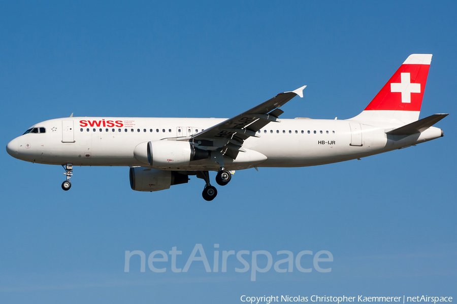Swiss International Airlines Airbus A320-214 (HB-IJR) | Photo 121570