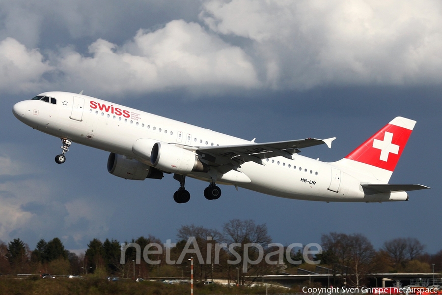 Swiss International Airlines Airbus A320-214 (HB-IJR) | Photo 43635